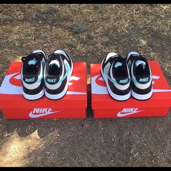 Nike Dunk Low Light Bone Tropical Twist - Picture 2 of 4